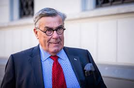 Stein Erik Hagen, the prominent Norwegian billionaire and longtime Chairman of Orkla ASA, passed away suddenly today, May 4, 2026, at the age of 69