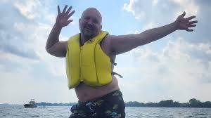 As of May 1, 2026, there is no official news or verified obituary for a Marcin Marcinkowski passing away recently.